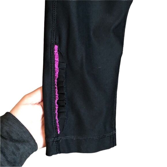 3 for $30! Rbx black & pink capris‎ - Picture 6 of 8